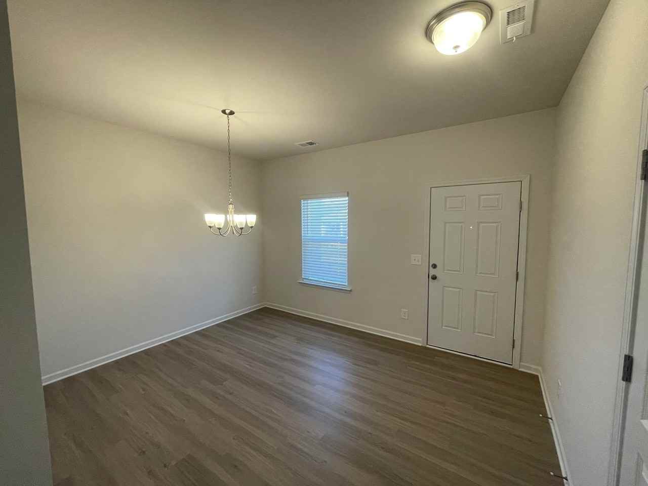 7 Longbrooke Dr Se - Photo 6 of 37