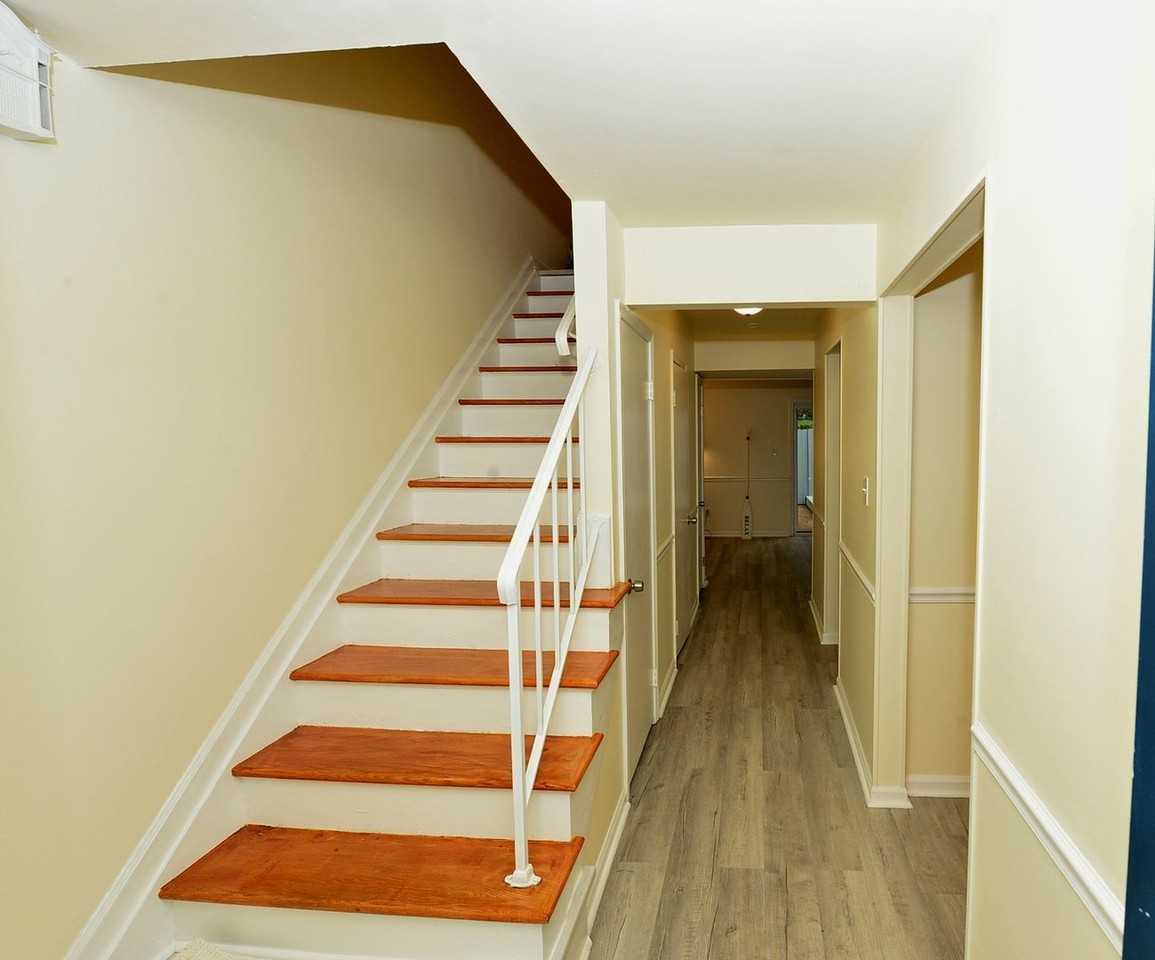 2207 Sedgewick Dr - Photo 4 of 31