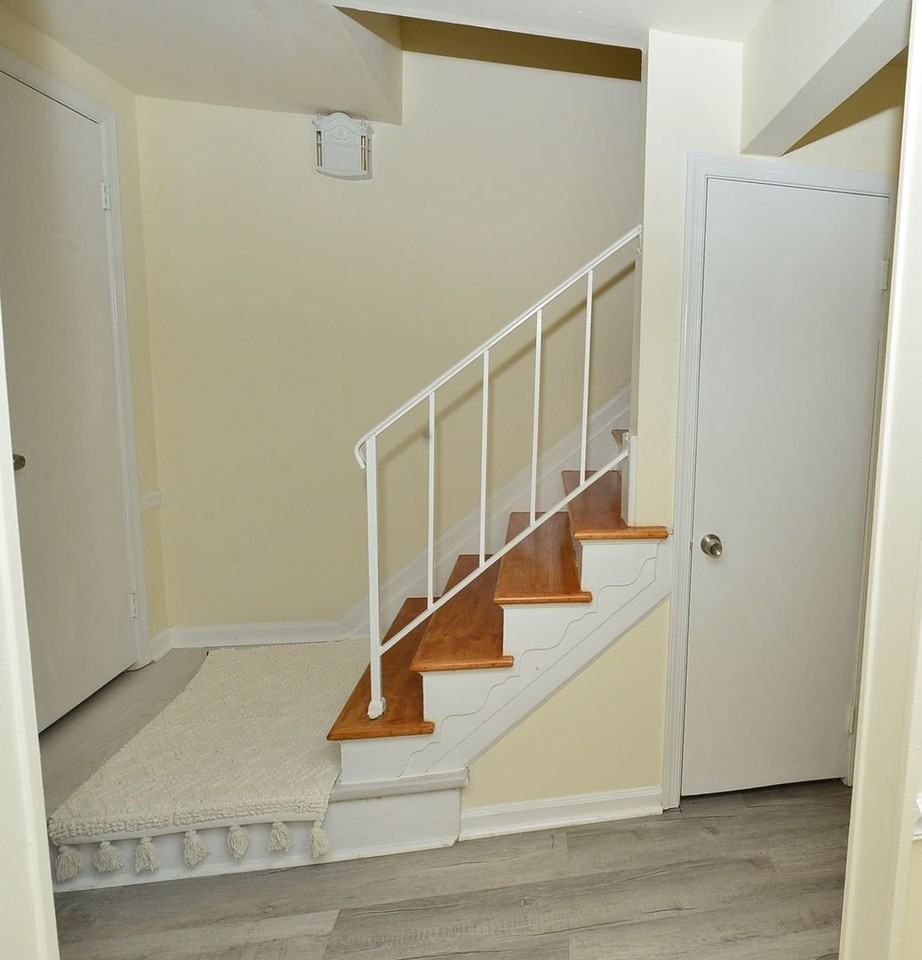 2207 Sedgewick Dr - Photo 5 of 31