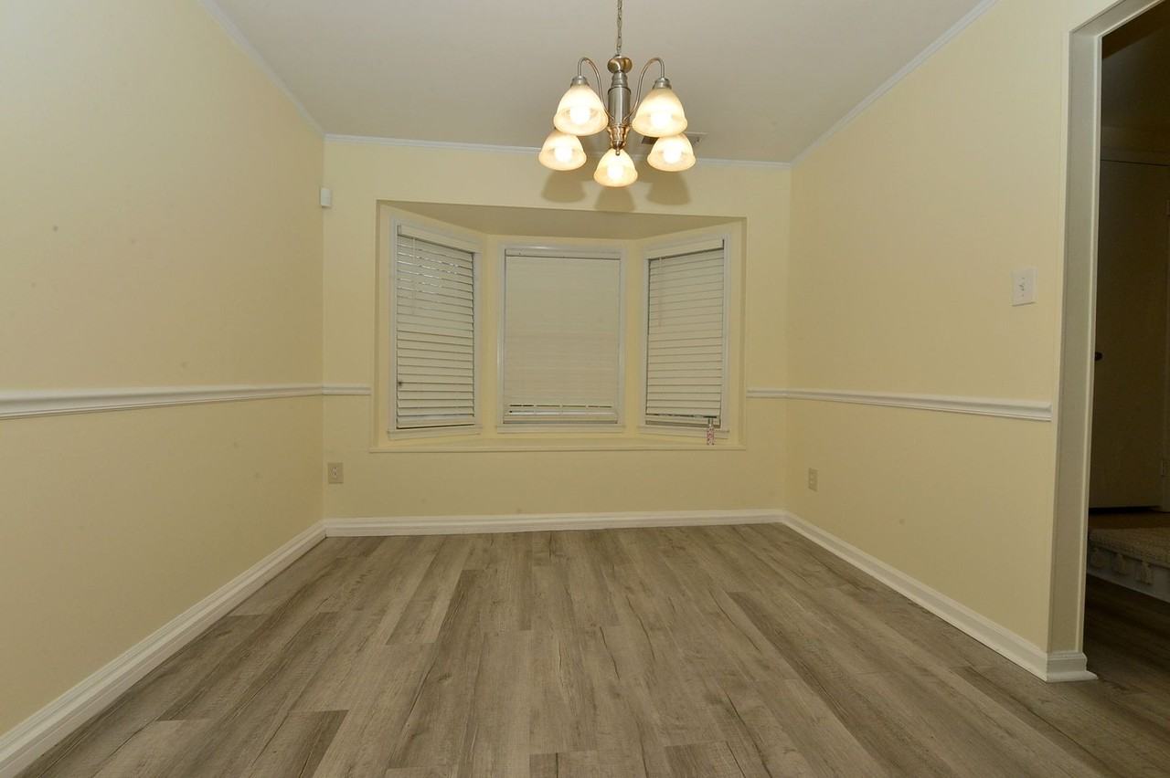 2207 Sedgewick Dr - Photo 7 of 31