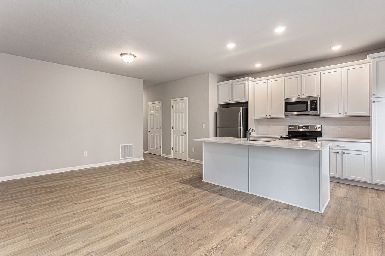 3526 Weldon Dr Sw - Photo 3 of 21