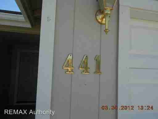 441 Trellis Dr - Photo 2 of 10