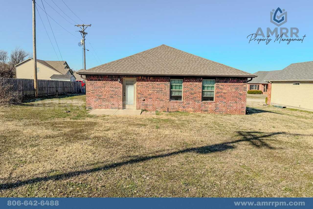 1440 Heather Ln - Photo 3 of 3