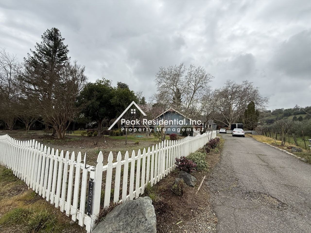 2850 Delmar Ave - Photo 2 of 39