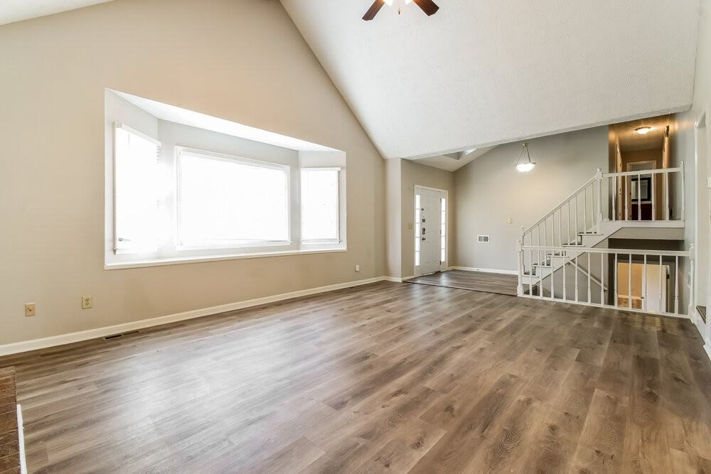 3544 Winston Ct - Photo 5 of 18