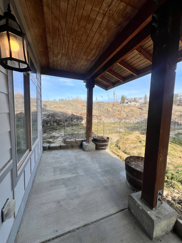 122 Red Hawk Dr - Photo 3 of 19