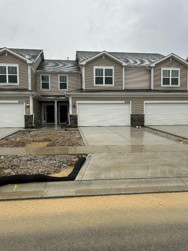 8386 Kannon Dr - Photo 2 of 19