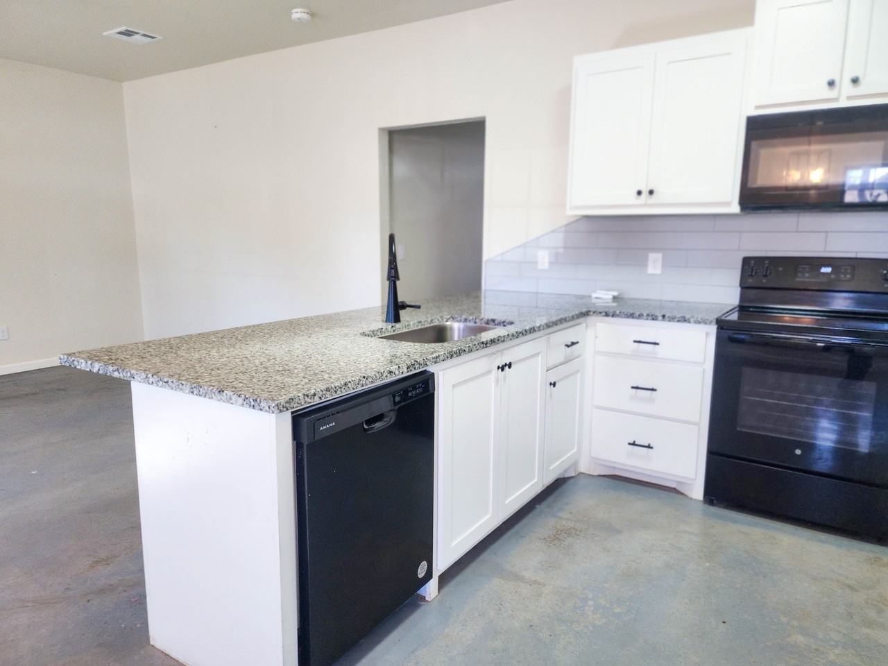 21243 Se 103rd St #NA - Photo 3 of 22