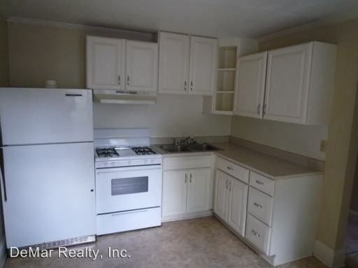 Maple St - Photo 2 of 5