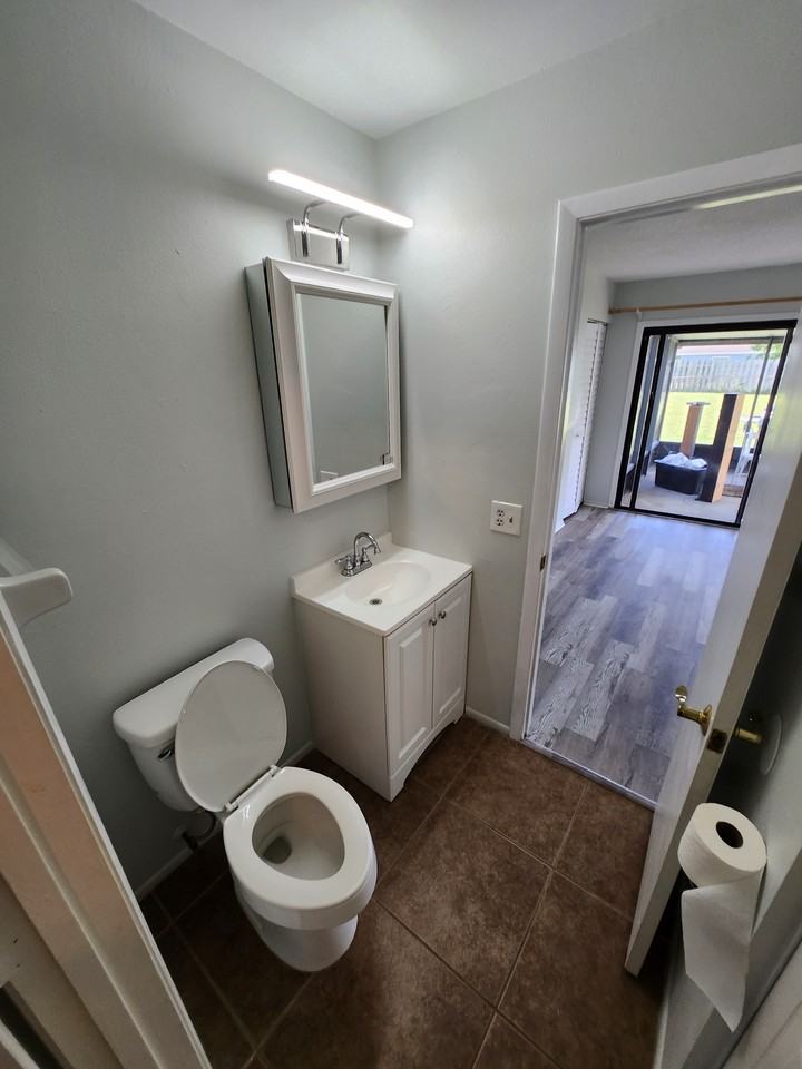 2148 Bradway St Ne #NA - Photo 5 of 10