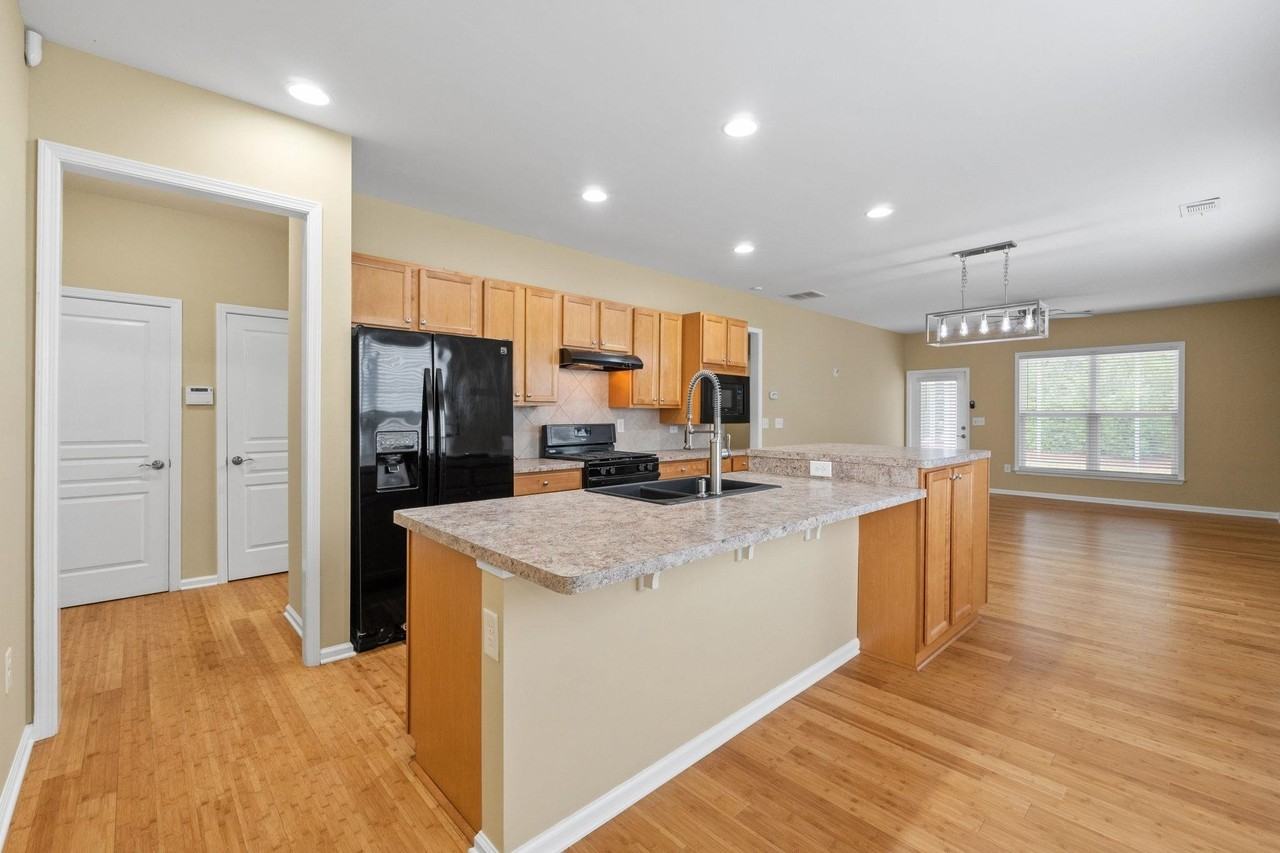 610 Larch Looper Dr #NA - Photo 2 of 12