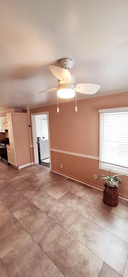 519 S Plymouth St #NA - Photo 6 of 13