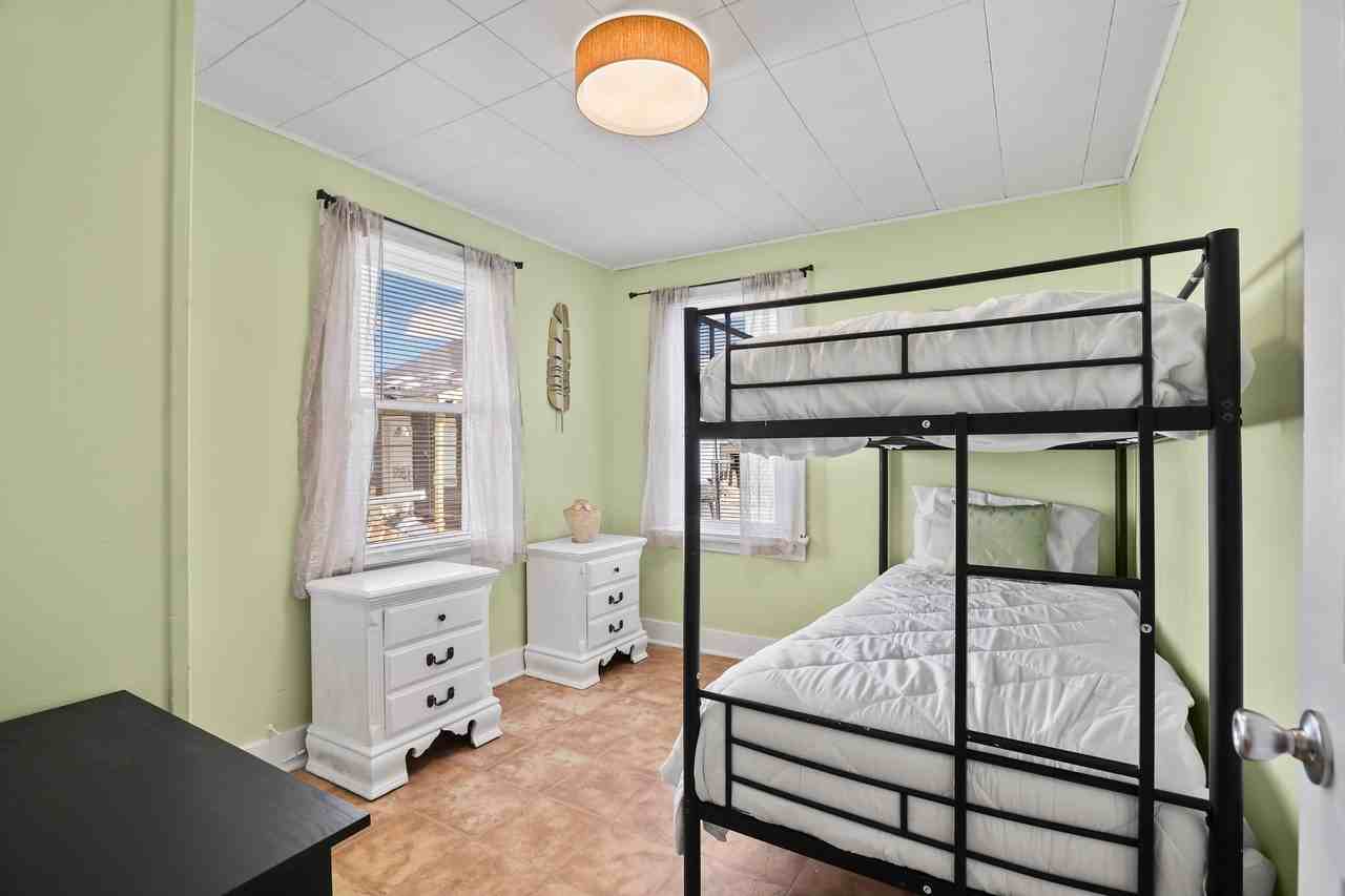 1710 B St #NA - Photo 7 of 13