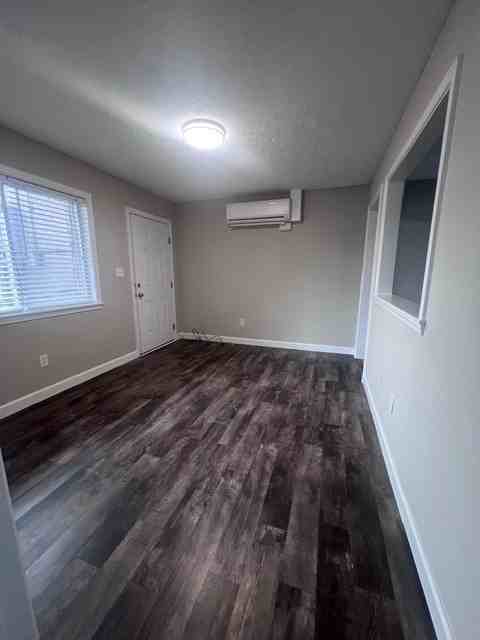 33 6th Ave W #1 - Photo 2 of 10