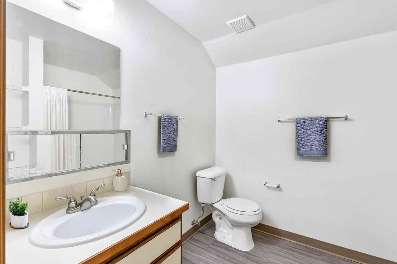 Shiloh Glen - Photo 6 of 18