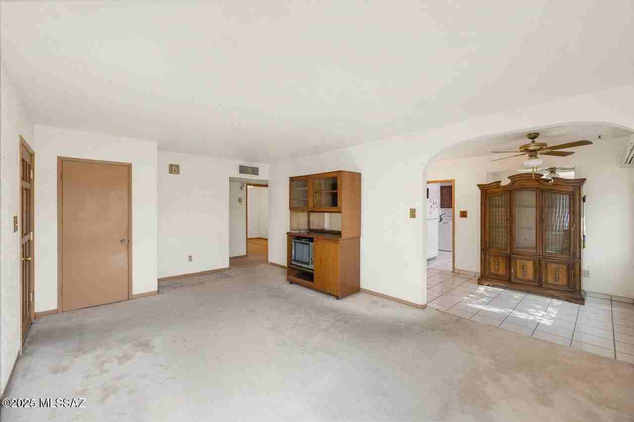 1221 East 13th Street - Photo 6 of 8