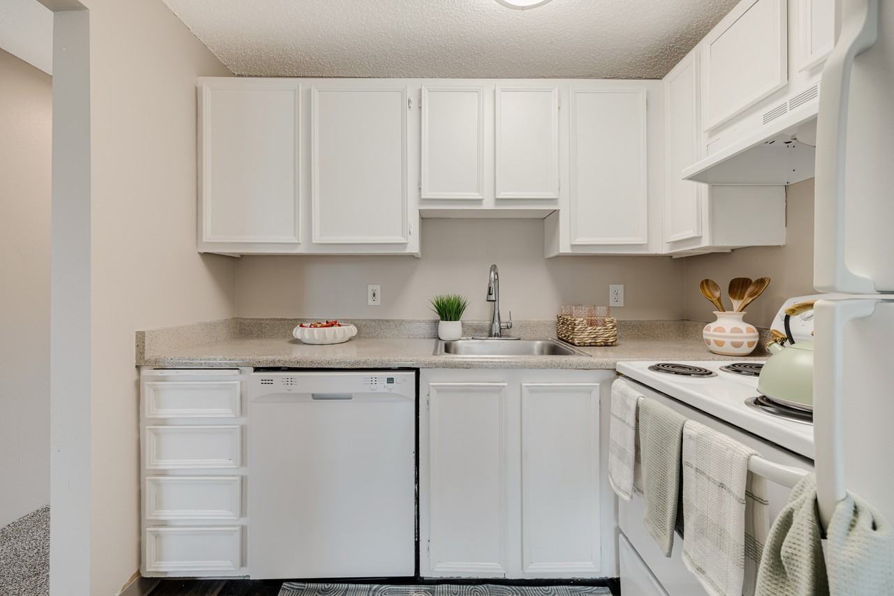 Moreland Place Apartments - Photo 2 of 31