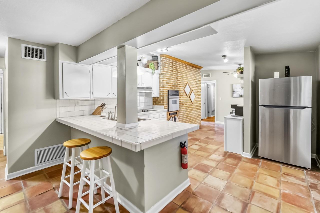 Lone Star Road - Photo 3 of 9