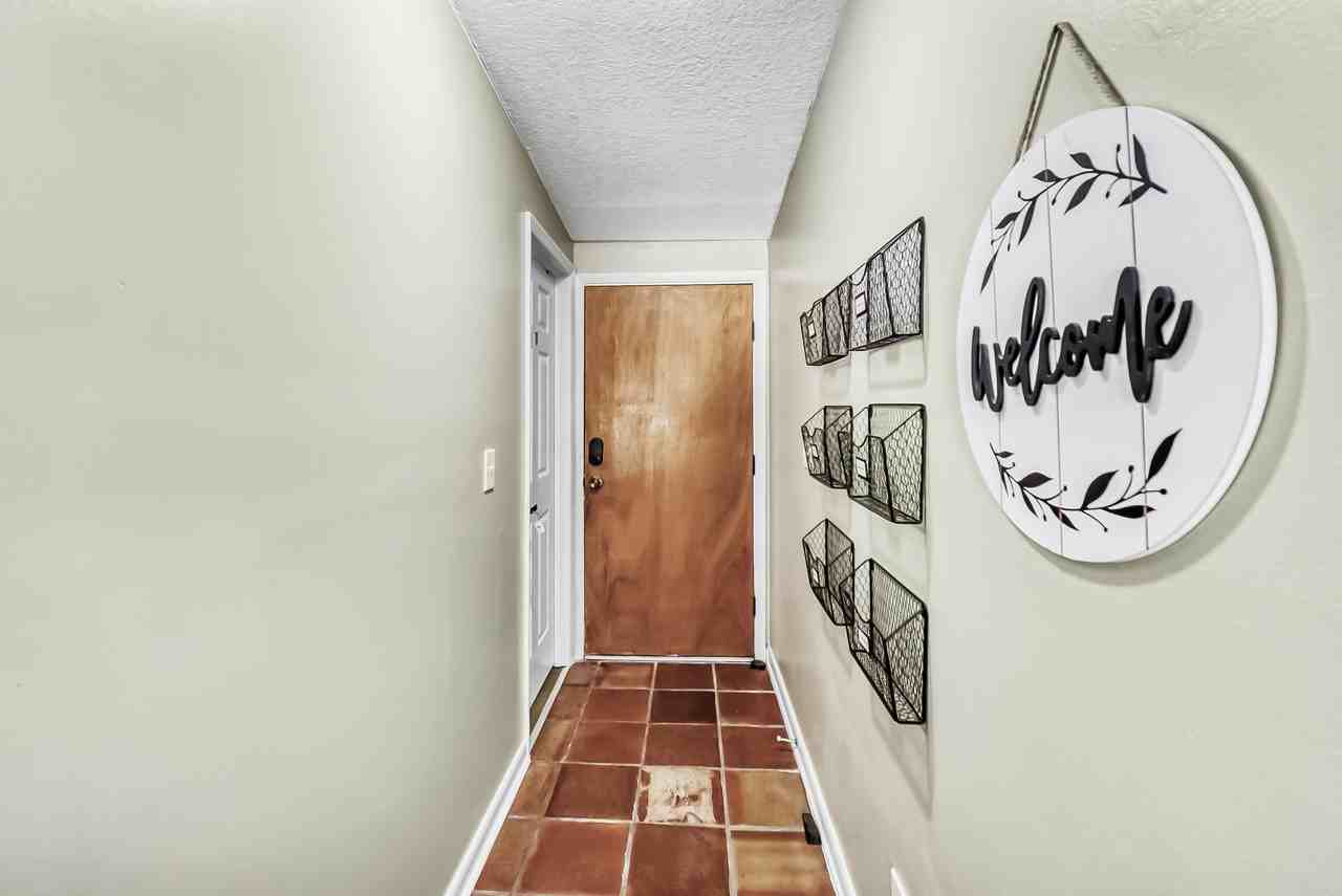 Lone Star Road - Photo 4 of 9