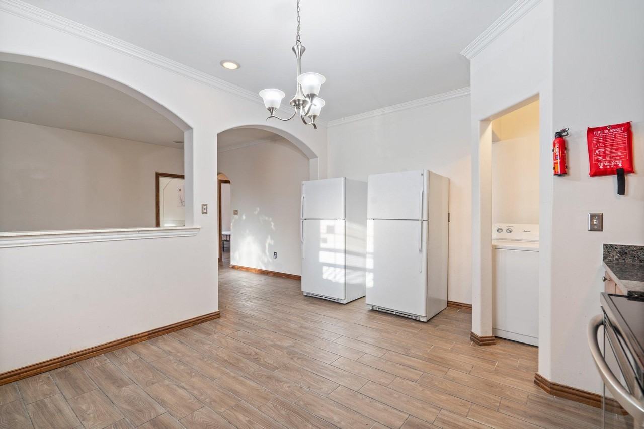 Tarpley Ave - Photo 4 of 10