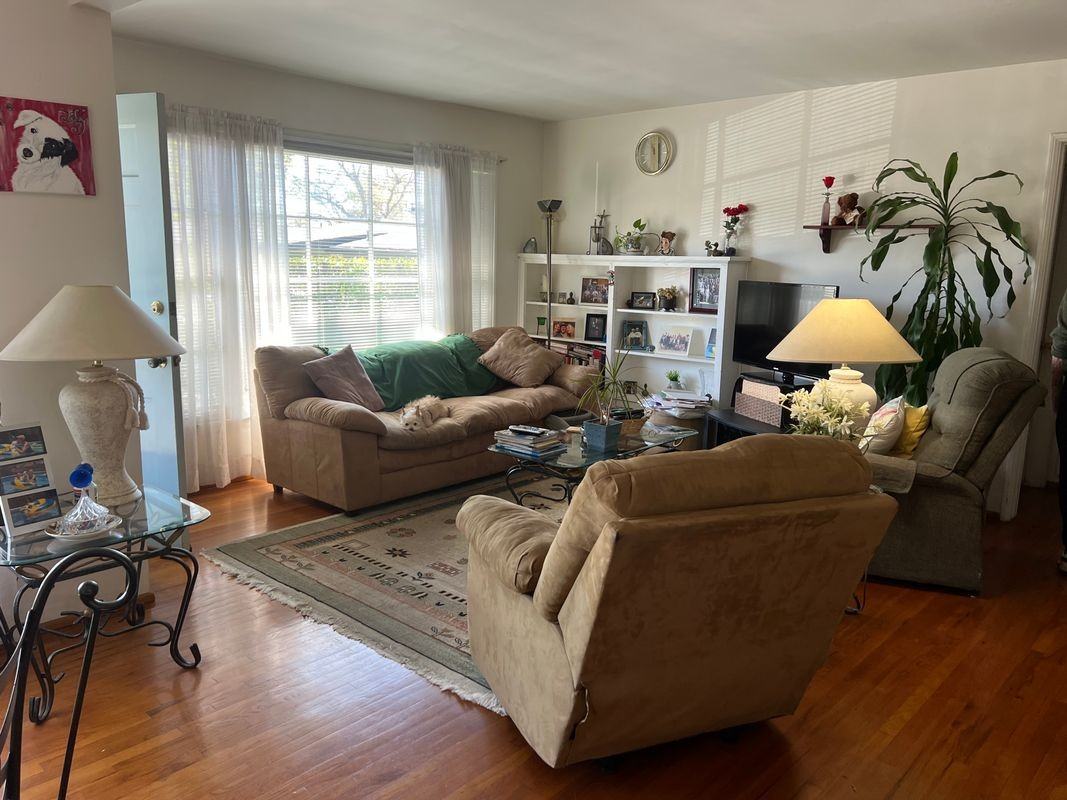 1173 E Lexington St - Photo 2 of 13