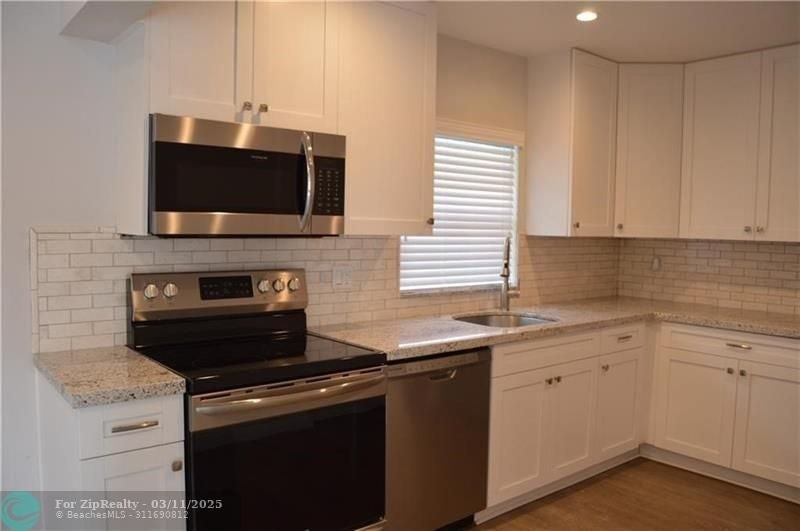 19376 Delaware Circle - Photo 5 of 23