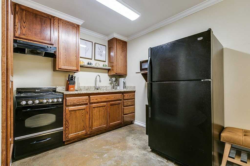 350 W Avenue L - Photo 7 of 19