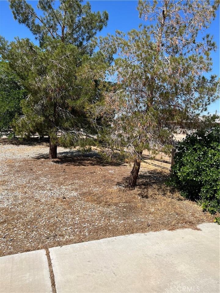 13045 Clallam Rd - Photo 2 of 5