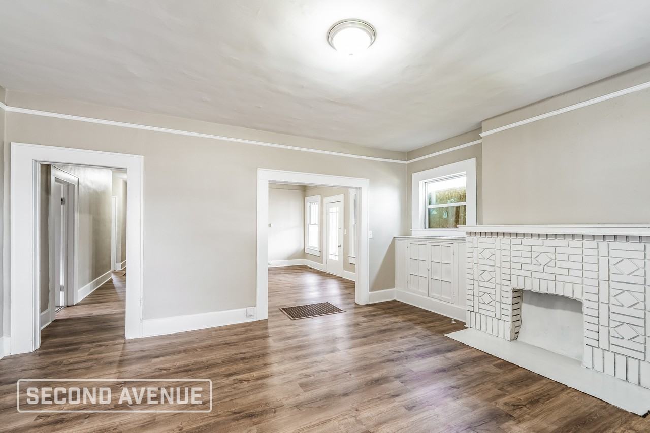 2800 Avenue H - Photo 4 of 26