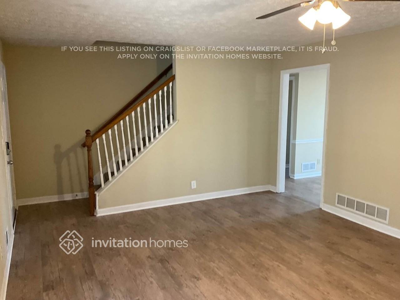 1571 Larkwood Dr - Photo 3 of 18