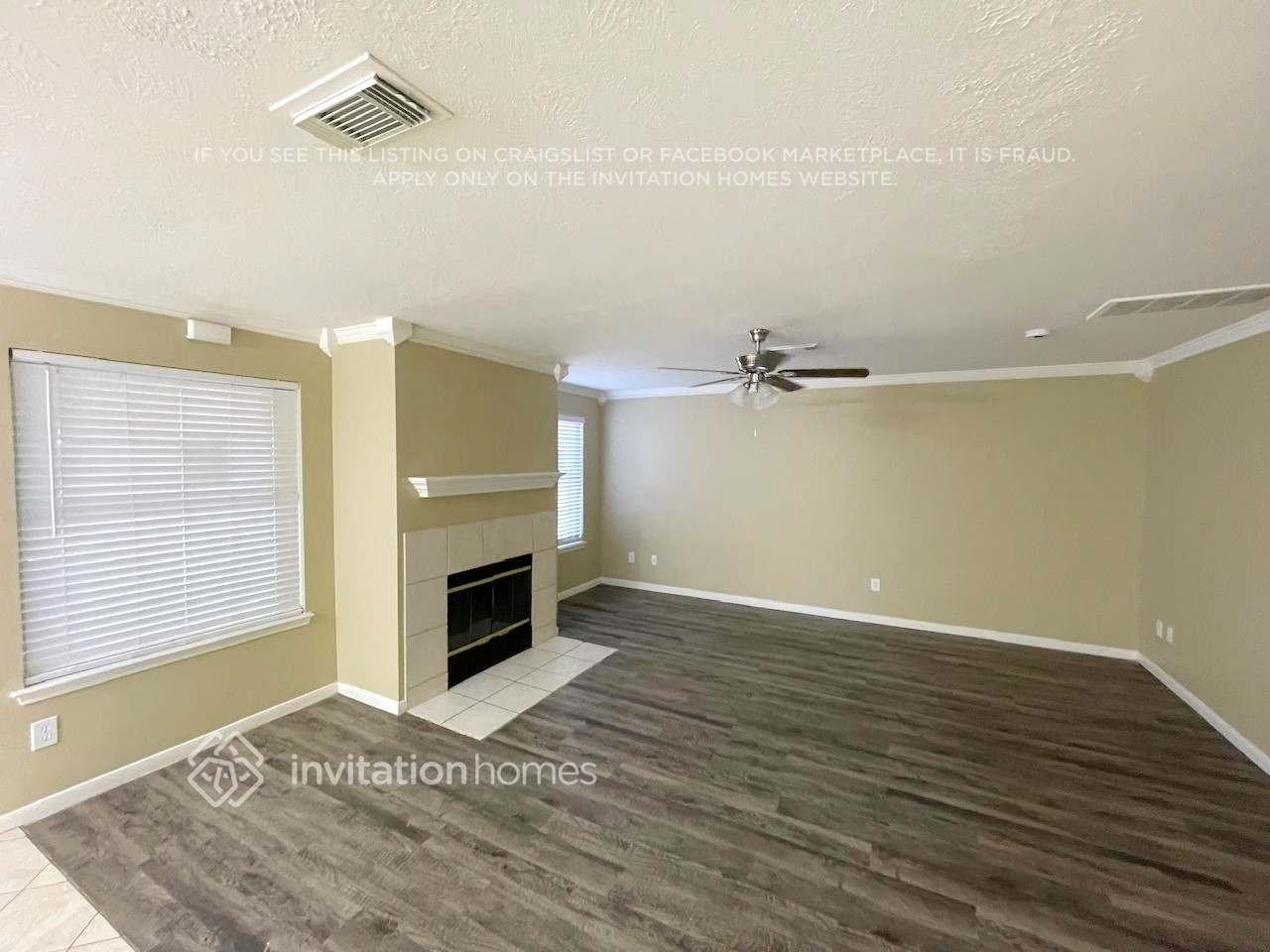 10502 Mills Cove St - Photo 5 of 18