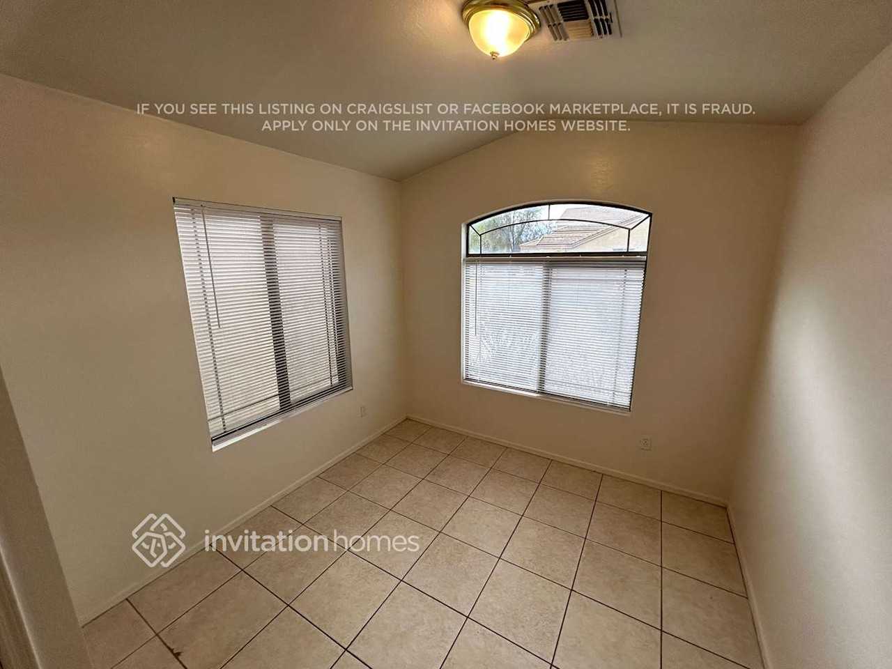 5903 S 32nd Ln - Photo 4 of 14