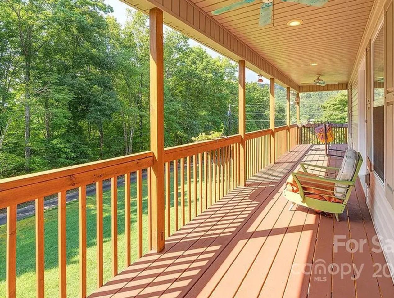 35 Corvette Drive - Photo 3 of 21