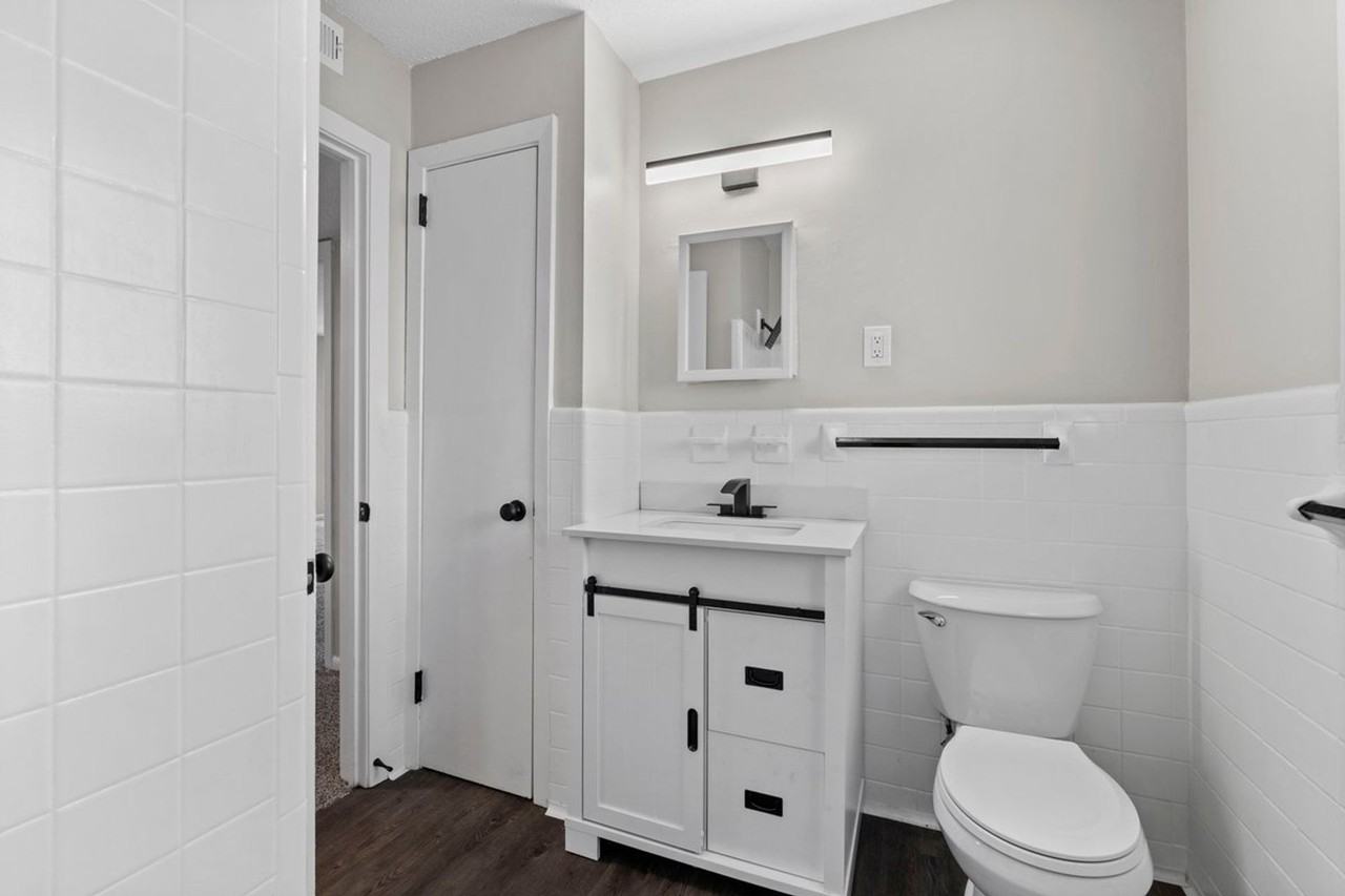 Channing Apartments East - Photo 5 of 50