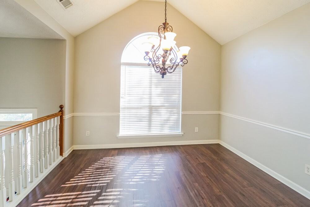 685 Chaseridge Dr - Photo 6 of 17