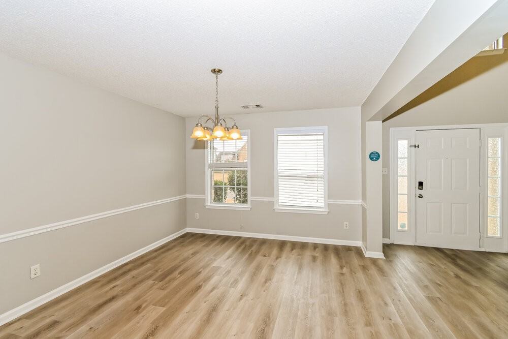 105 Whispering Creek Dr - Photo 6 of 17