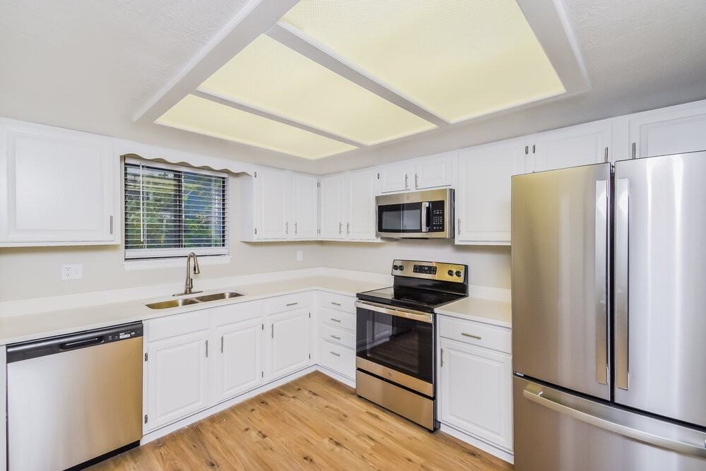 2960 Zephyr Dr - Photo 6 of 17