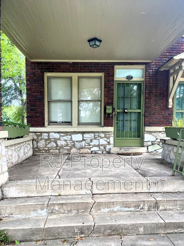 1572 Tutwiler Ave - Photo 3 of 19