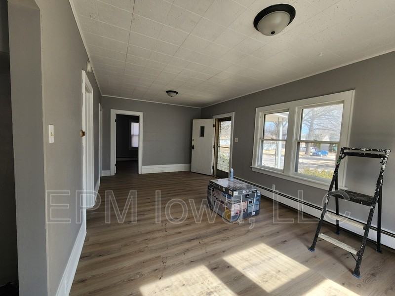 657 Boston Ave - Photo 3 of 10