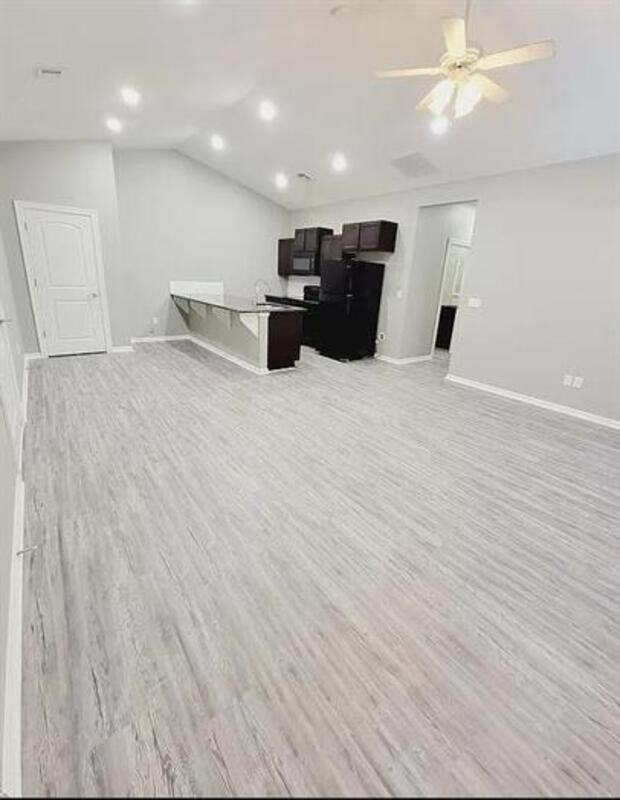 5308 N Cypress Cir - Photo 2 of 25