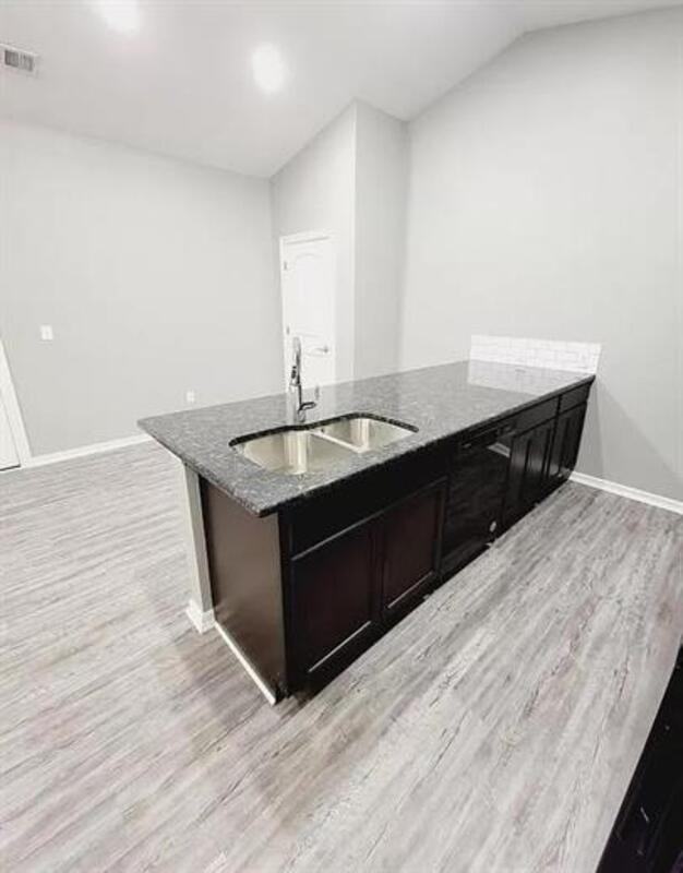 5308 N Cypress Cir - Photo 5 of 25