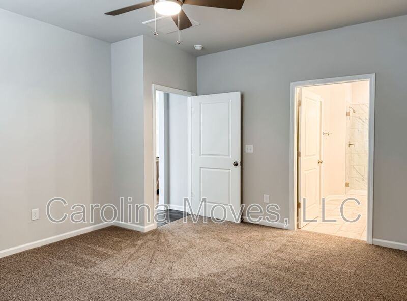 609 Poinsett Bridge Way - Photo 7 of 15