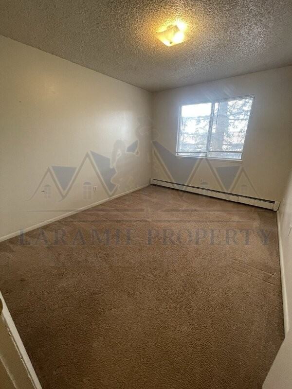 2310 E Garfield St #B10 - Photo 5 of 12