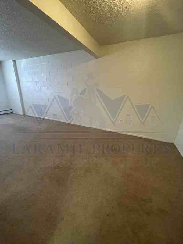 2310 E Garfield St #B10 - Photo 7 of 12