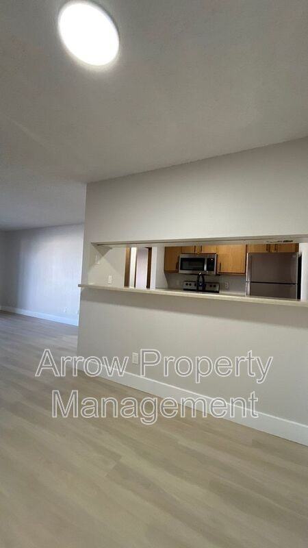 2344 N 44th St #20 - Photo 2 of 13