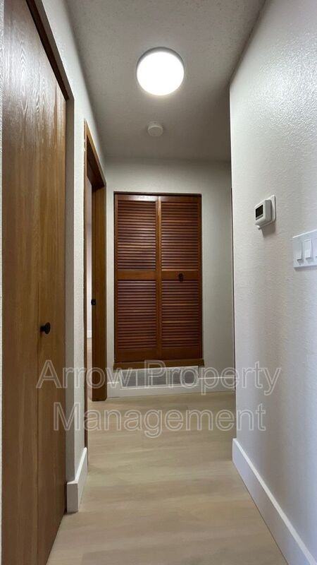 2344 N 44th St #20 - Photo 6 of 13