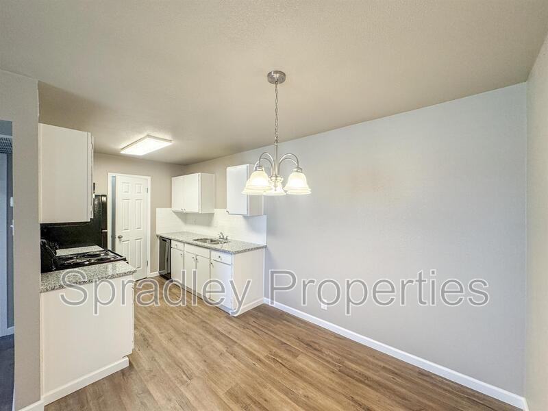 120 W Main St #TT24 - Photo 4 of 9