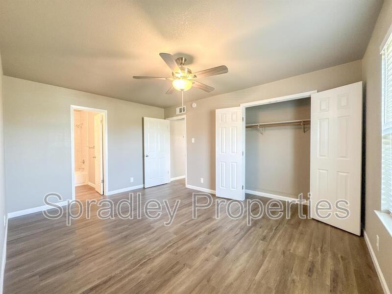 120 W Main St #TT24 - Photo 7 of 9