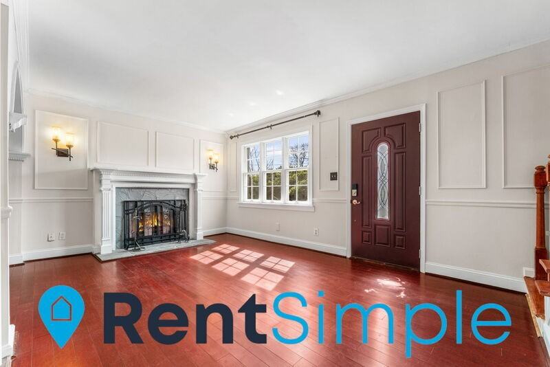 3306 Memorial St - Photo 7 of 41