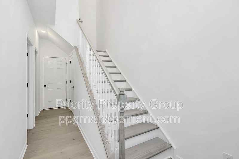 542 Annie Lowery Way - Photo 4 of 28